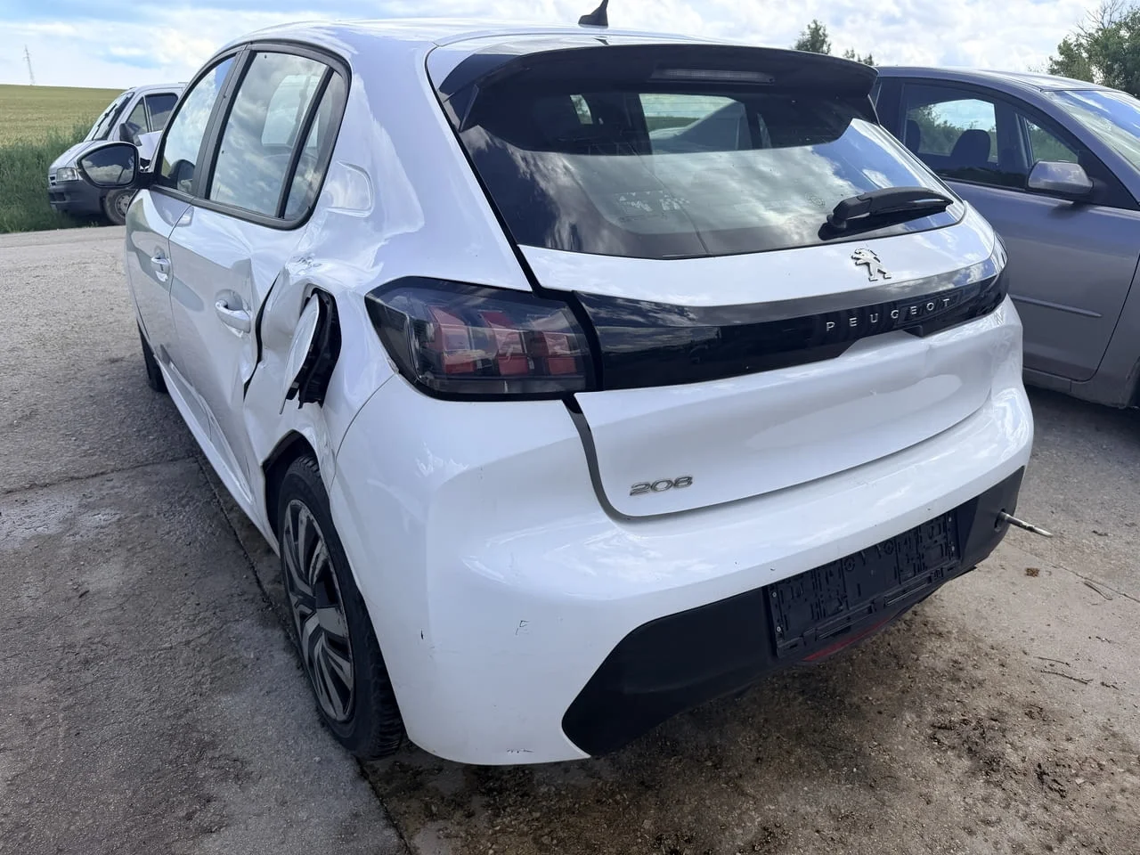 Peugeot 208 1.2 PureTech, двигател HMH, 75 кс., 5 ск., 45000 км., 2022г., евро 6D, Пежо 208 1.2 Pure — снимка 6