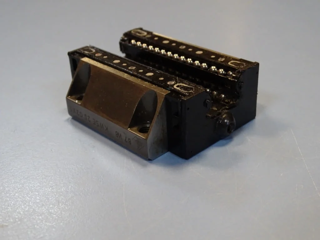 Линейна направляваща INA 87W8KWSE20LG3V1 — снимка 2