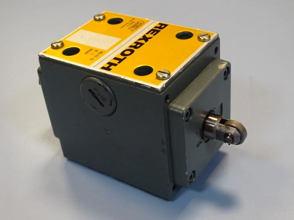 Хидравличен изключвател Rexroth FMR10P33-12/0 directional control valve — снимка 9
