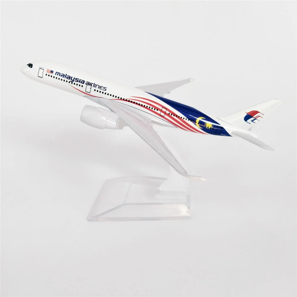 Еърбъс 350 самолет модел макет Malaysia Airlines метален A350