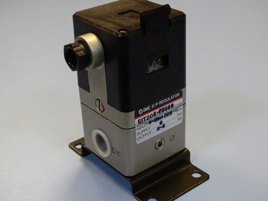 Пневматичен регулатор SMC E/P Regulator EIT202-F003B 0-8Bar — снимка 7