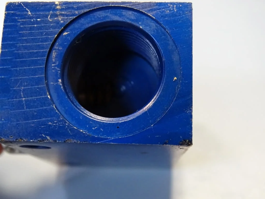 Пневматичен регулатор на дебит Festo G1/2 Two-Way Flow Control Valve — снимка 4