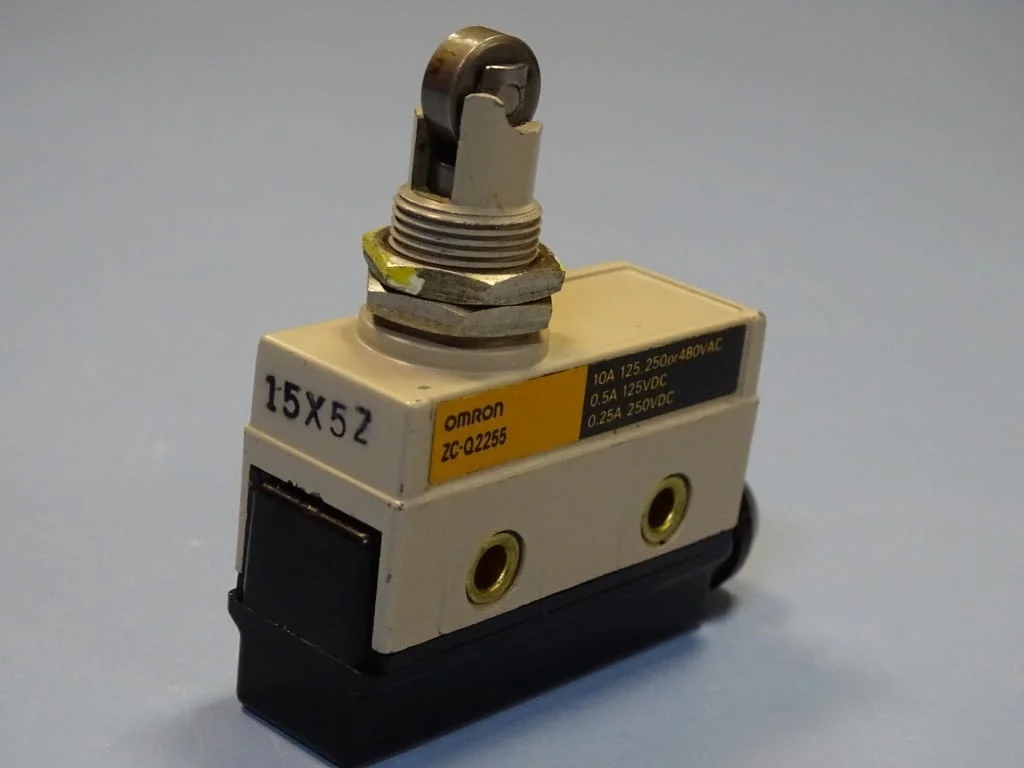 Изключвател Omron ZC-Q2255 Limit Switch 15A/250V — снимка 6