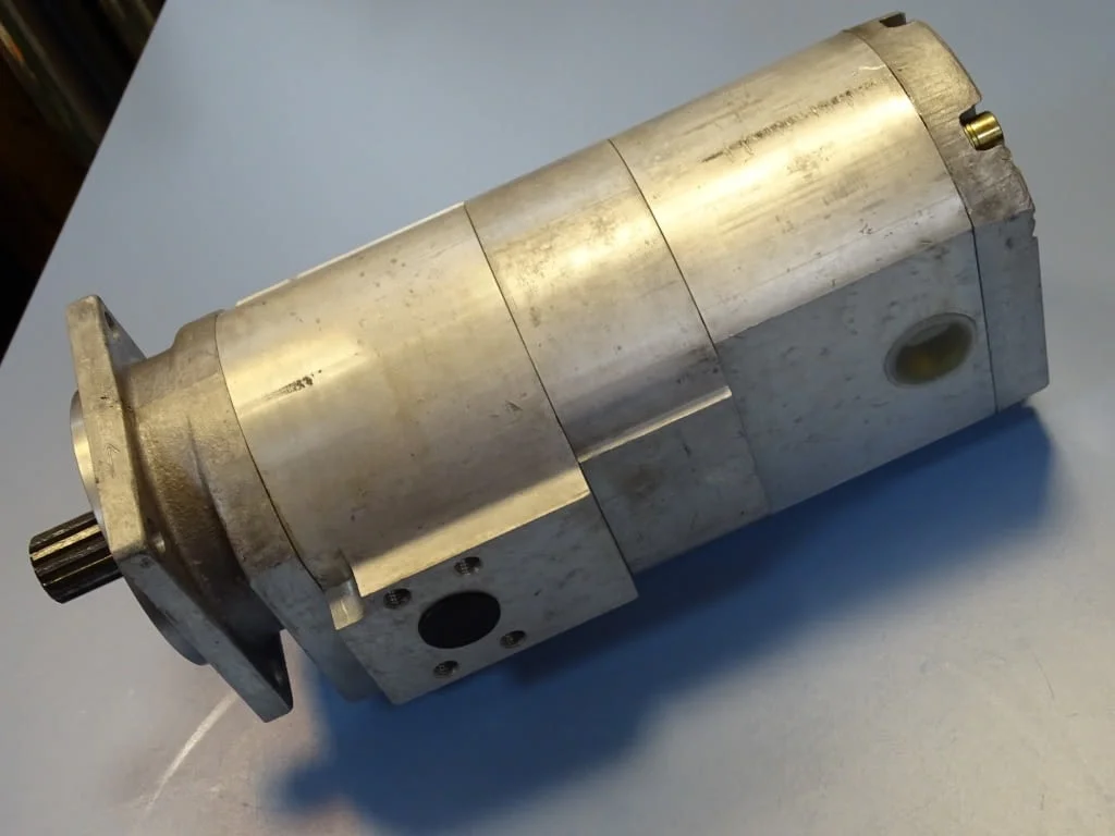 Хидравлична зъбна помпа "Prva Petoletka" Hydraulic pump — снимка 4