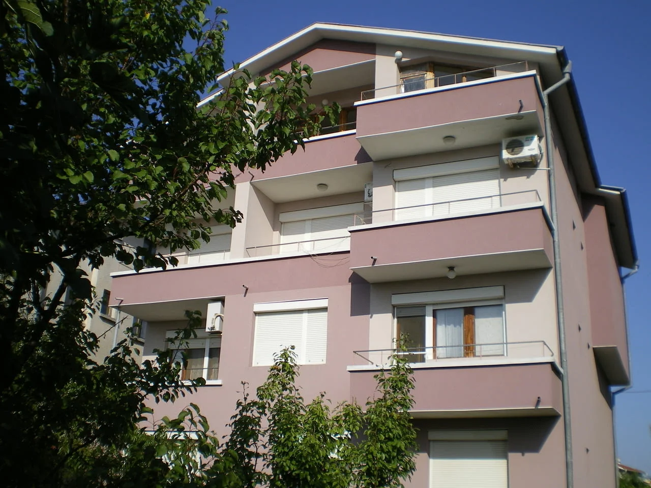 Продава къща за гости в Черноморец — снимка 3