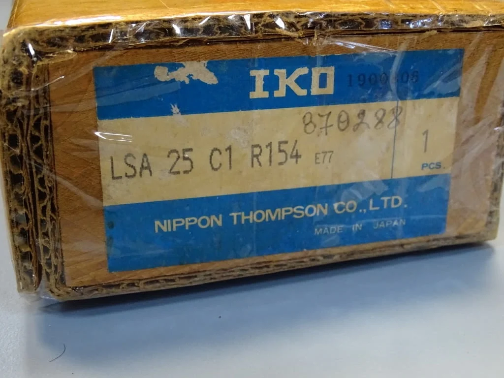 Направляваща IKO LSA 25C1R154E77 Linear Ball Spline — снимка 9
