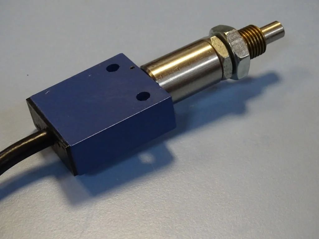 Позиционен превключвател Steute E12KU position switch 5A 250V — снимка 4