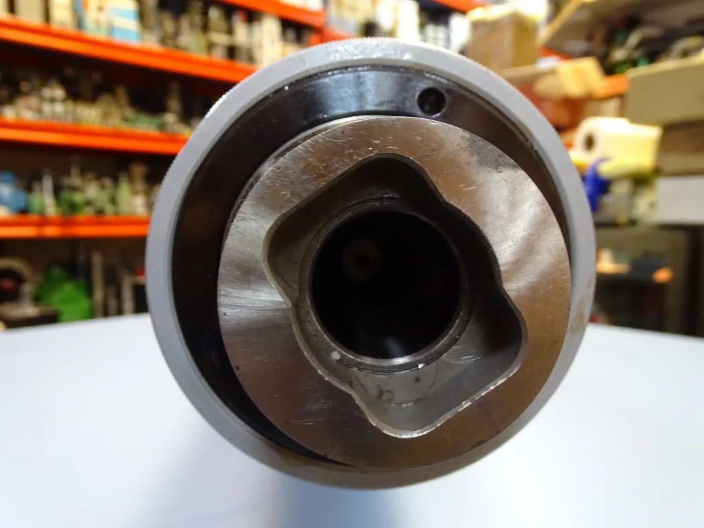 Вертикален шпиндел за фреза, радиал-бормашина OKUMA L-1070 vertical spindle — снимка 2