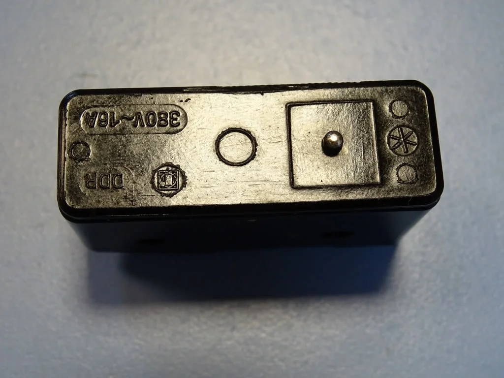 Микроизключвател VEB Robotron typ A1 micro switch 380VAC 16А — снимка 3