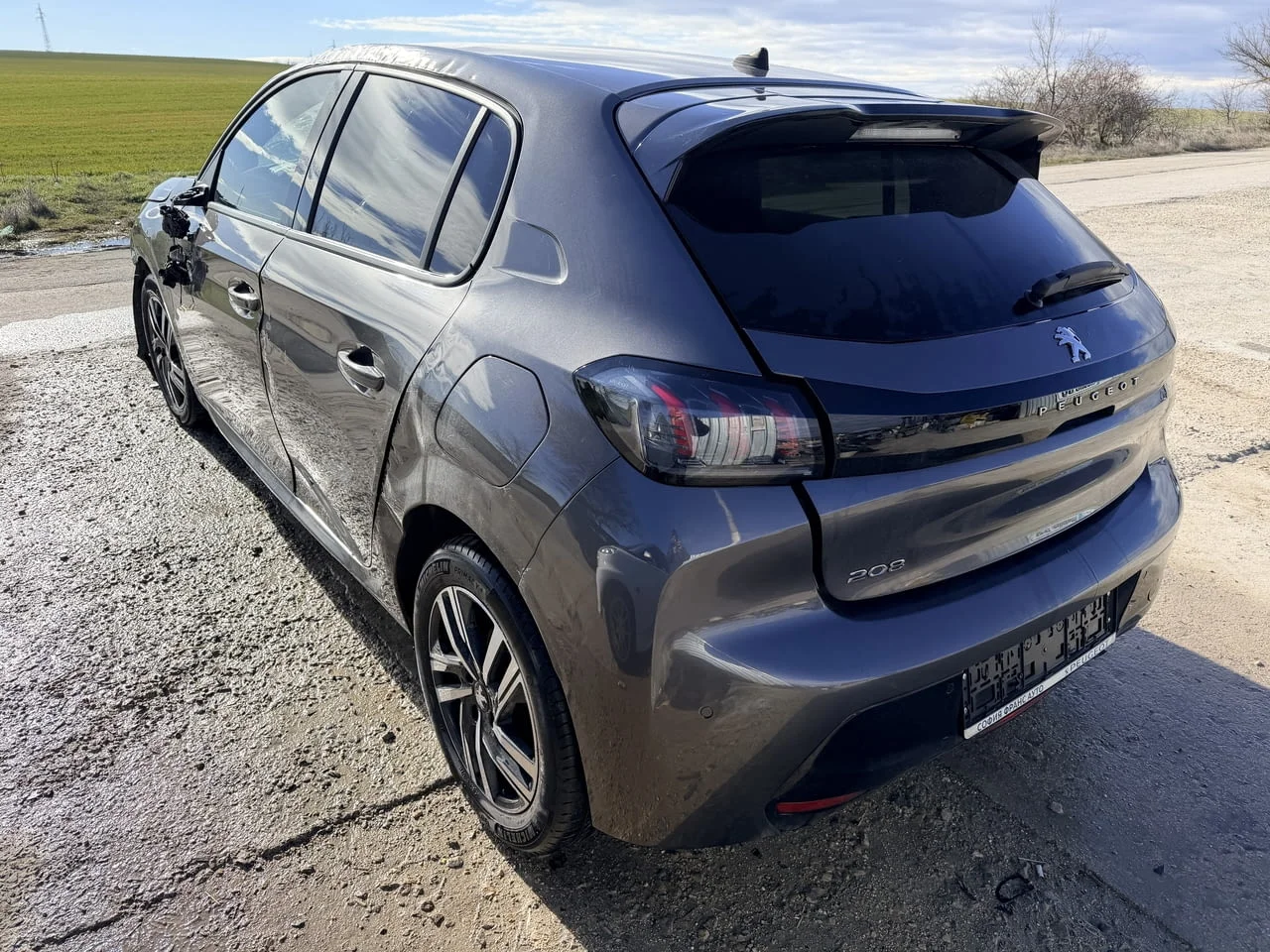 Peugeot 208 1.2 PureTech, двигател HNK, 101 кс., ск. Кутия - автоматик 8 ск. 20GTBB, 2022г., 27000 к — снимка 5