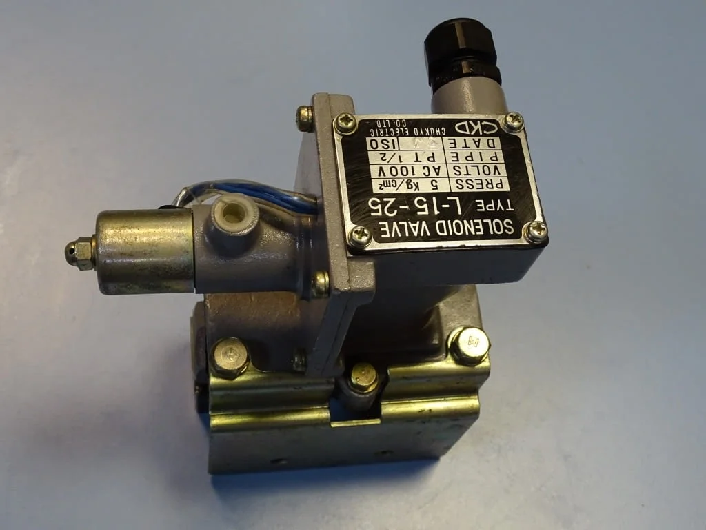 Магнет вентил пневматичен CHUKYO Electric L-15-25 solenoid valve 100VAC — снимка 8