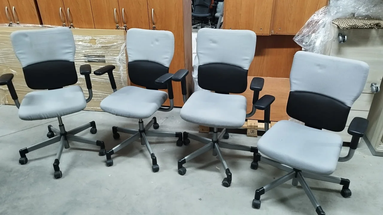 Офис столове Steelcase сиво и черно текстилна дамаска — снимка 7