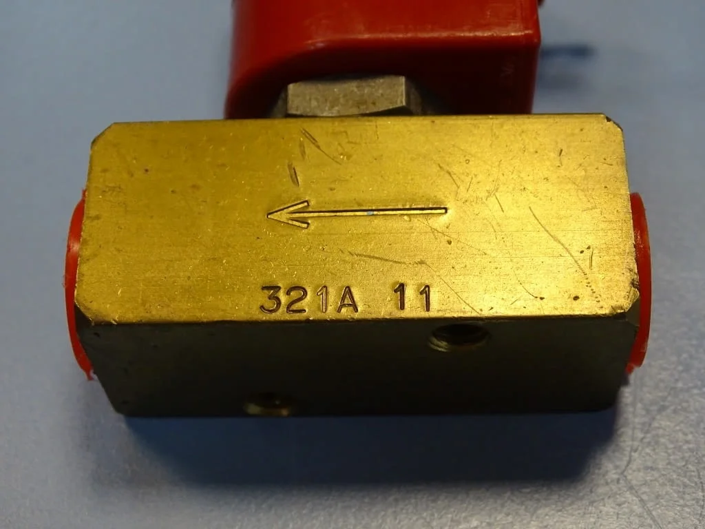 Магнет вентил Lucifer 321A 11 valve relay 110V 7.5Bar — снимка 3