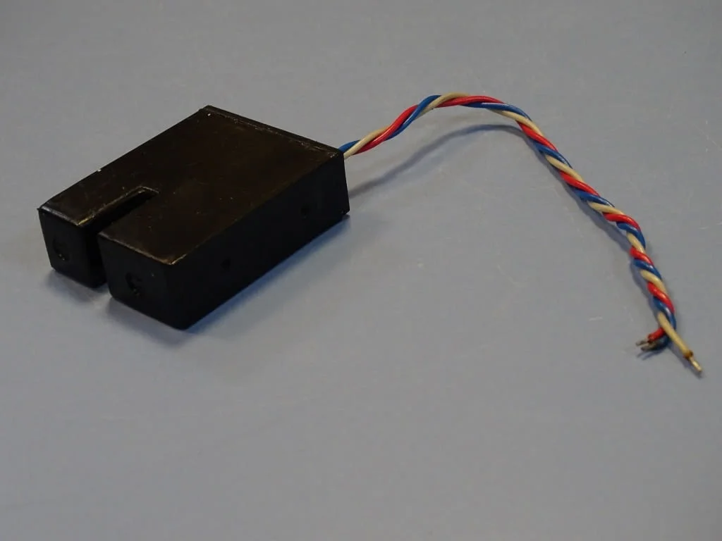 Индуктивен датчик за преси тип ДИ-2-12 24VDC PNP, NO, 5mm — снимка 6