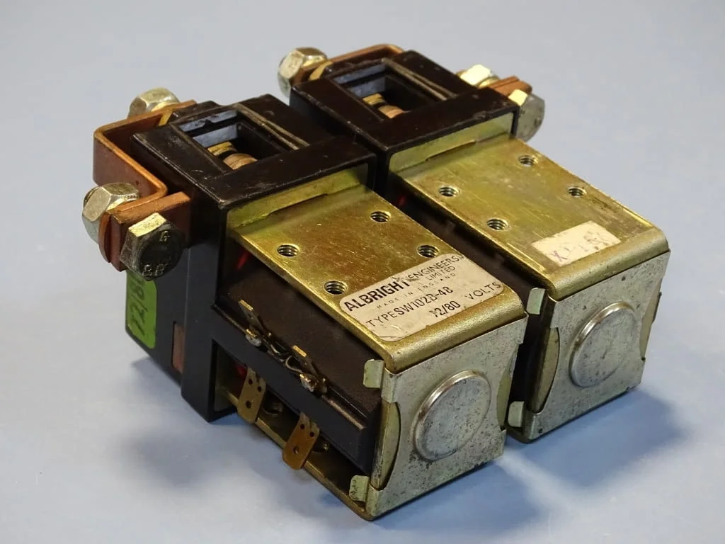 Контактор правотоков ALBRIGHT type SW102B-48 contactor 80 valts — снимка 5