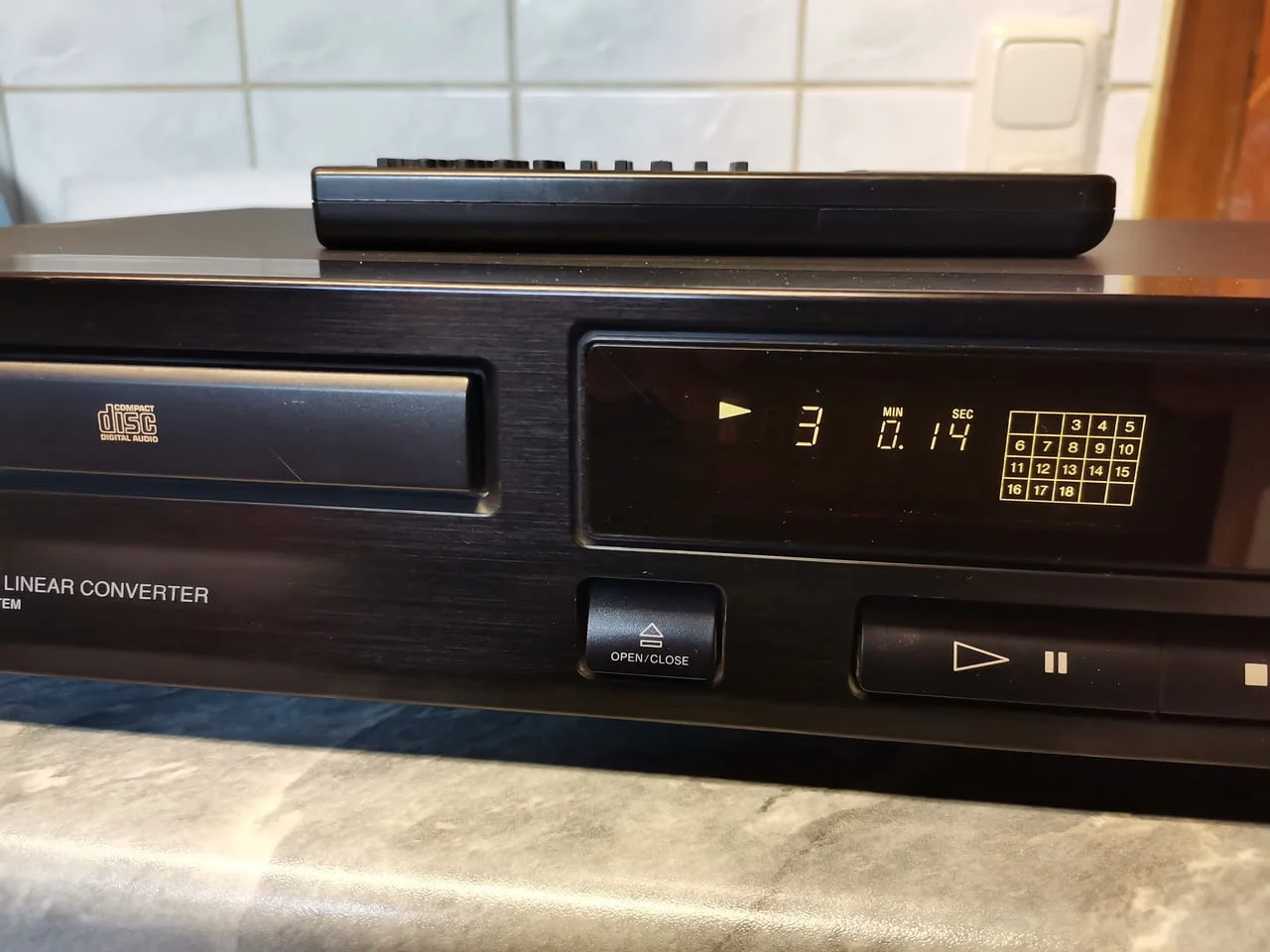 Sony CDP-313 CD-Player — снимка 3