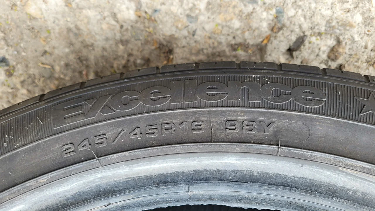 Гума 1 бр. Goodyear – 245 x 45 x 19 – Run Flat — снимка 6