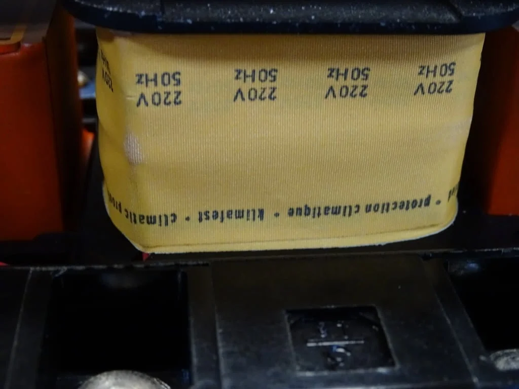 Контактор Klockner-Moeller DIL 8-22 universal contactor 300A 220V — снимка 3