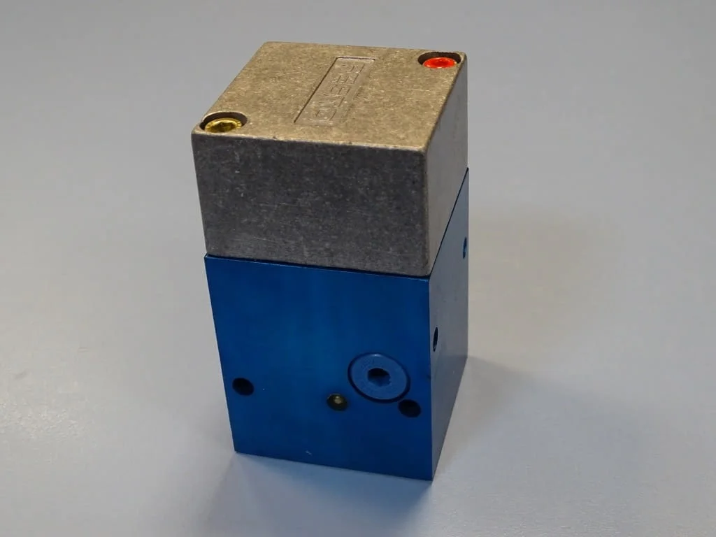 Пневматичен контролен блок Festo ZSB 1/8(576656) control block for two — снимка 4