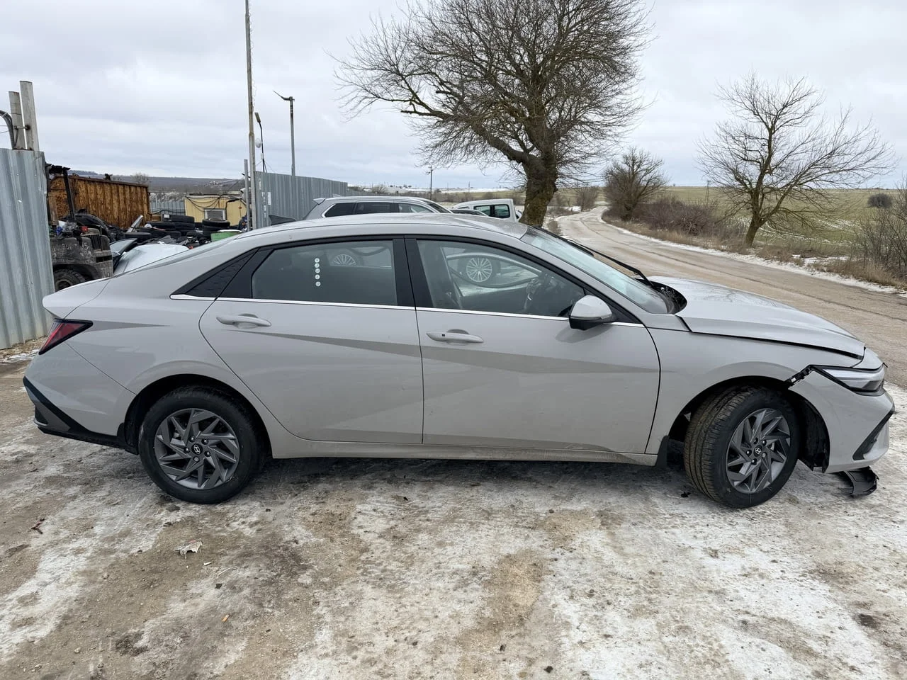 Hyundai Elantra 7, 1.6 MPI двигател G4FM, 123 кс., автоматик, 24000 км., 2024 г., Хюндай Елантра 7, — снимка 4