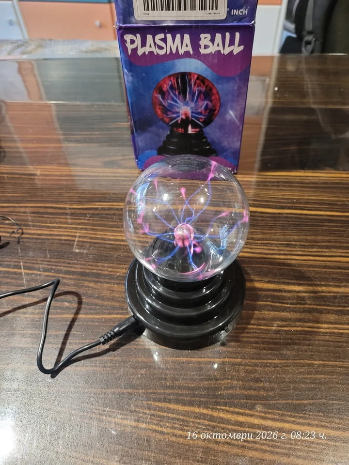 Плазмена лампа (Plasma Ball) – декоративно и забавно осветително тяло — снимка 3