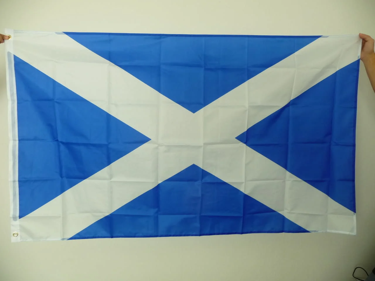 Шотландия знаме флаг Scotland шотландско уиски боец гайда поличка Единбург Глазгоу Смело сърце бодил