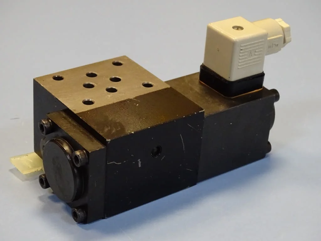 Хидравличен разпределител AROFLEX WVSZ-06-0-A-A directional valve 24VDC — снимка 2