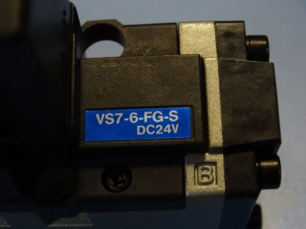 Пневматичен разпределител SMC VS7-6-FG-S Solenoid Valve Pilot 24VDC — снимка 3