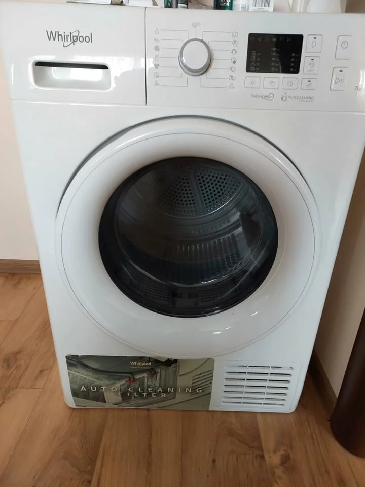 Сушилня за дрехи Whirlpool