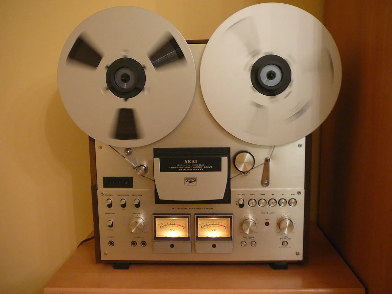 Akai gx-630d