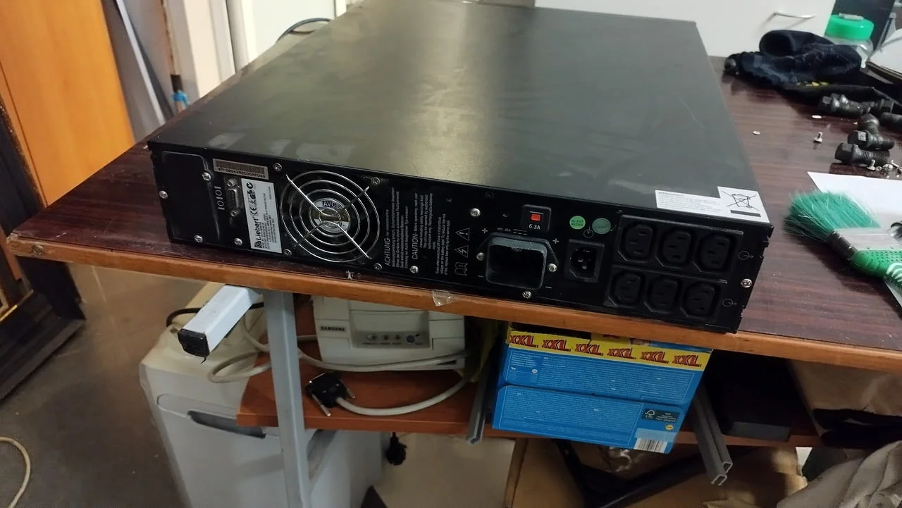 Liebert gxt2 -1000 rt230 ups online - юпс — снимка 9
