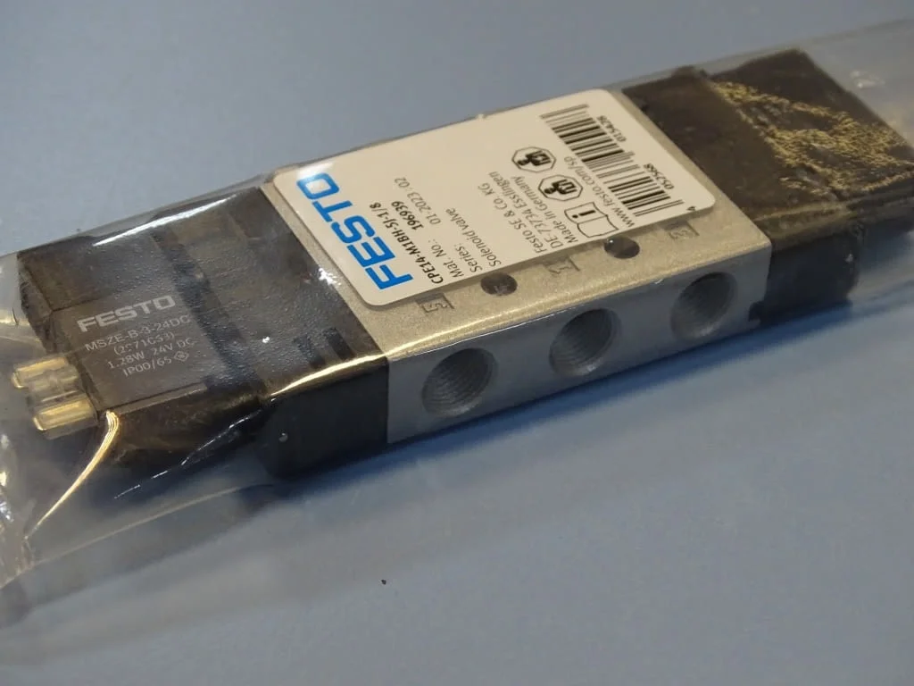 Разпределител пневматичен Festo CPE14-M1BH-5J-1/8 Solenoid Valve 24VDC — снимка 4