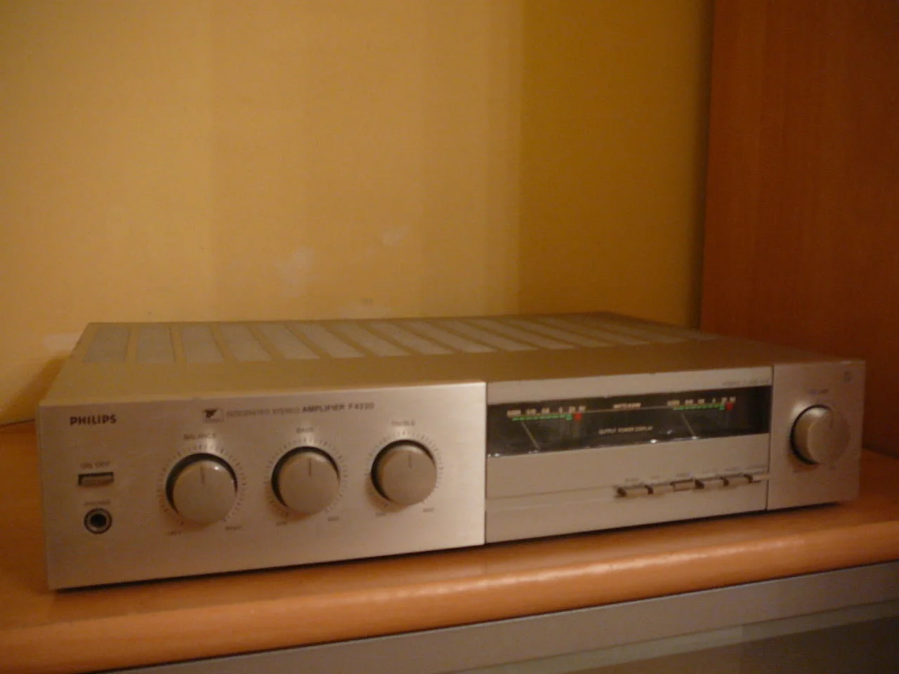 Philips f-4220 — снимка 2