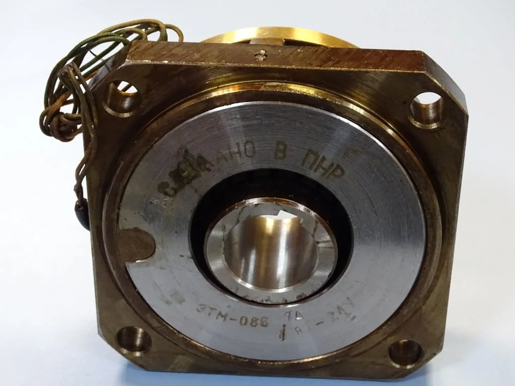Съединител електромагнитен ETM-0.86 1А/1H (ЭТМ-0.86 1А/1H) electromagnetic multi-plate clutch 24VDC — снимка 7