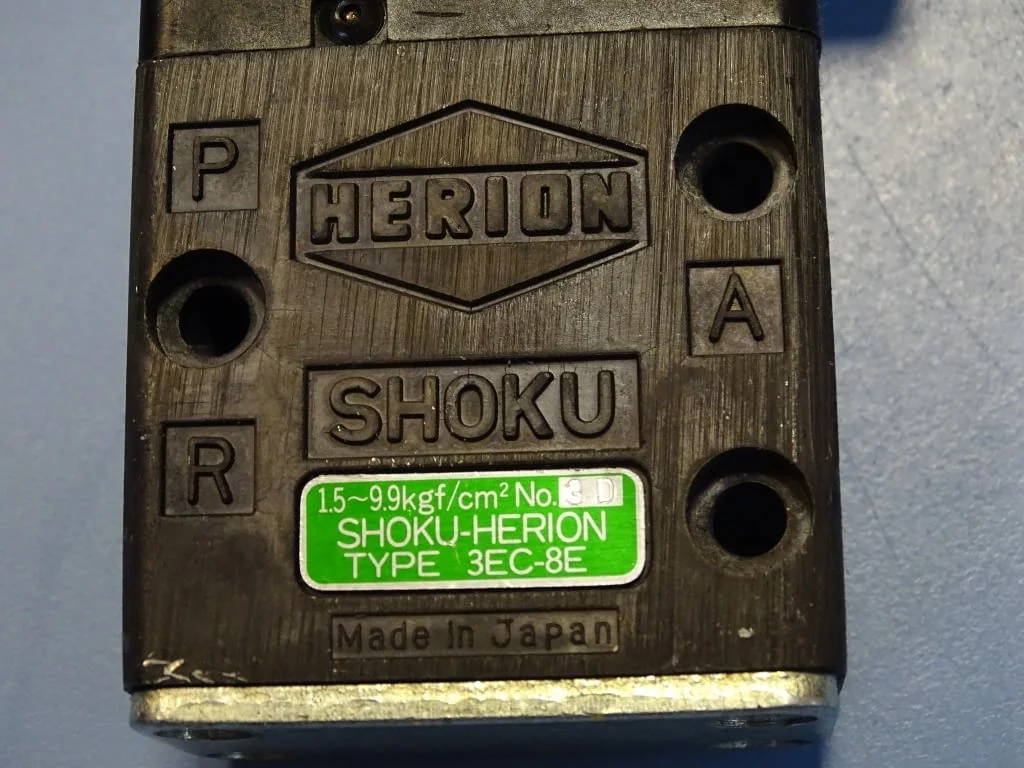 Пневматичен разпределител SHOKU-HERION 3EC-8E solenoid valve 100VAC — снимка 4