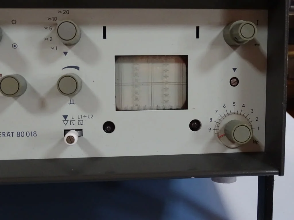 Осцилоскоп VEB RFT Fehlerortungsgerat 80018 — снимка 3