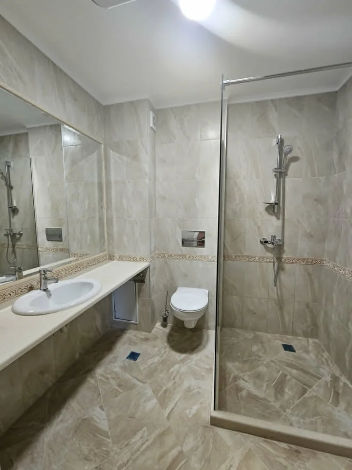 Тристаен Апартамент с паркомясто в престижния комплекс Varna South Bay Beach Residence - — снимка 6