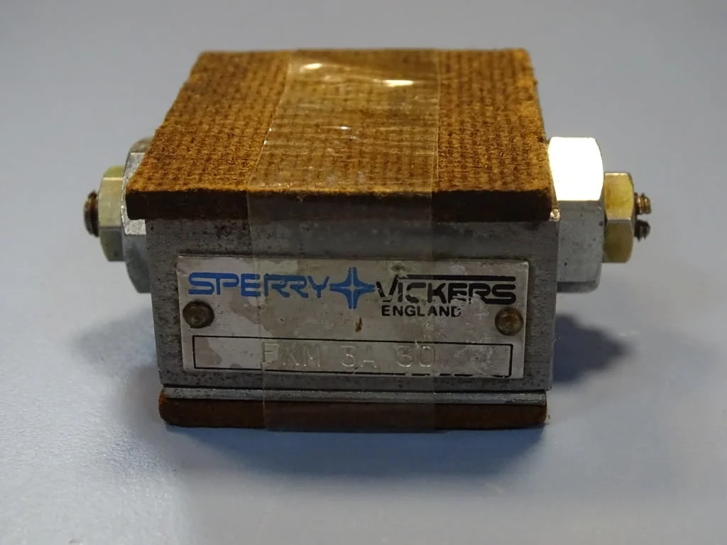 Хидравличен клапан Sperry Vickers FNM 3A 30 precision hydravlic check valve — снимка 2