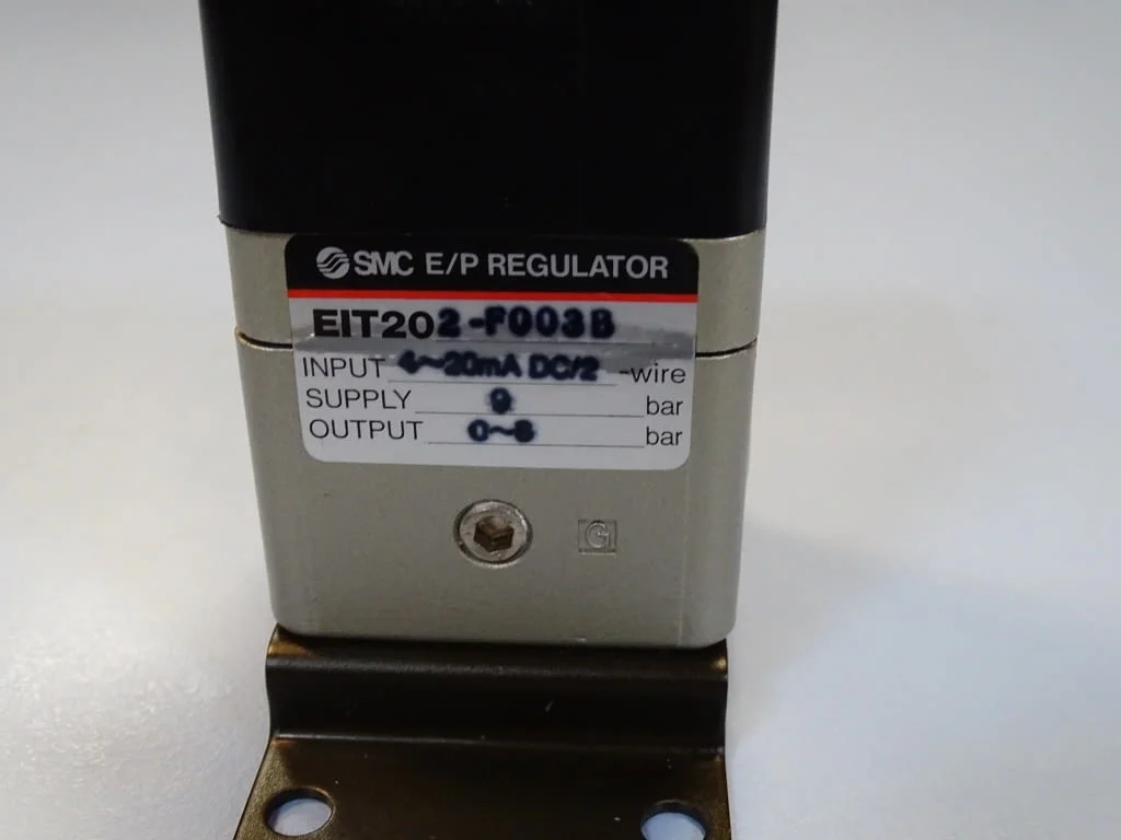 Пневматичен регулатор SMC E/P Regulator EIT202-F003B 0-8Bar — снимка 2