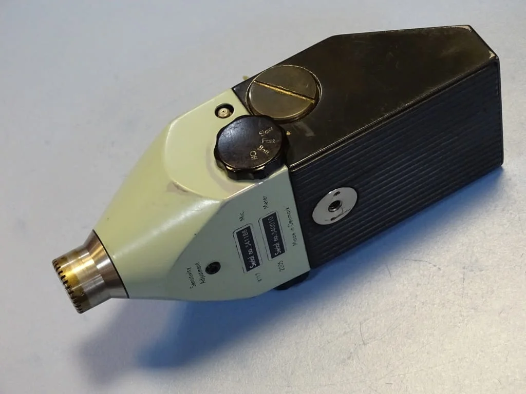 Шумометър Bruel& Kjaer 2205 sound level meter — снимка 9