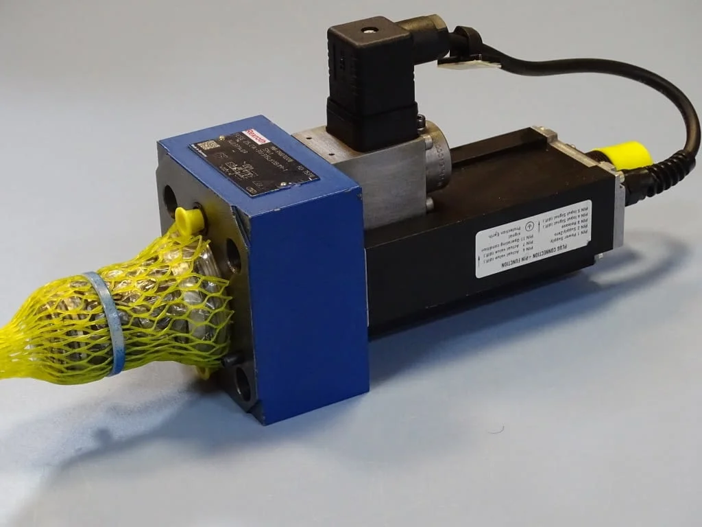 Хидравличен пропорционален клапан Rexroth Fese 25 CA-31/315LKOB1M-1 Hidraulic Proportional Valve — снимка 9