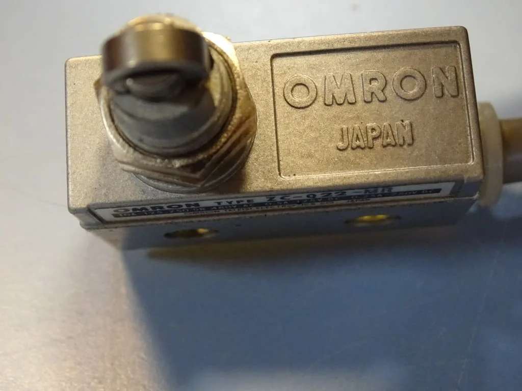 Краен изключвател Omron ZC-Q22-MR Limit Switch — снимка 5