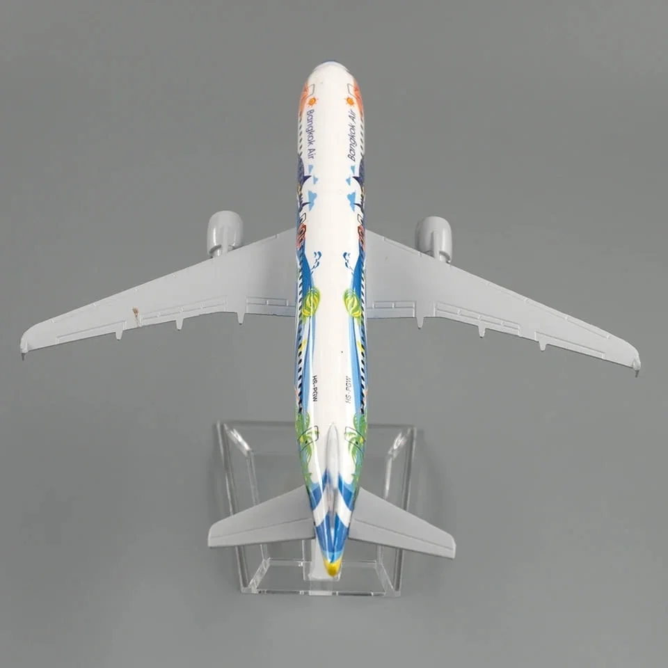 Еърбъс 320 самолет модел макет Bangkok Air метален A320 пътнически лайнер рибки океан море острови л — снимка 2