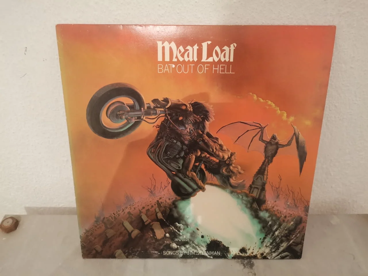 Meat Loaf - Bat out of Hell