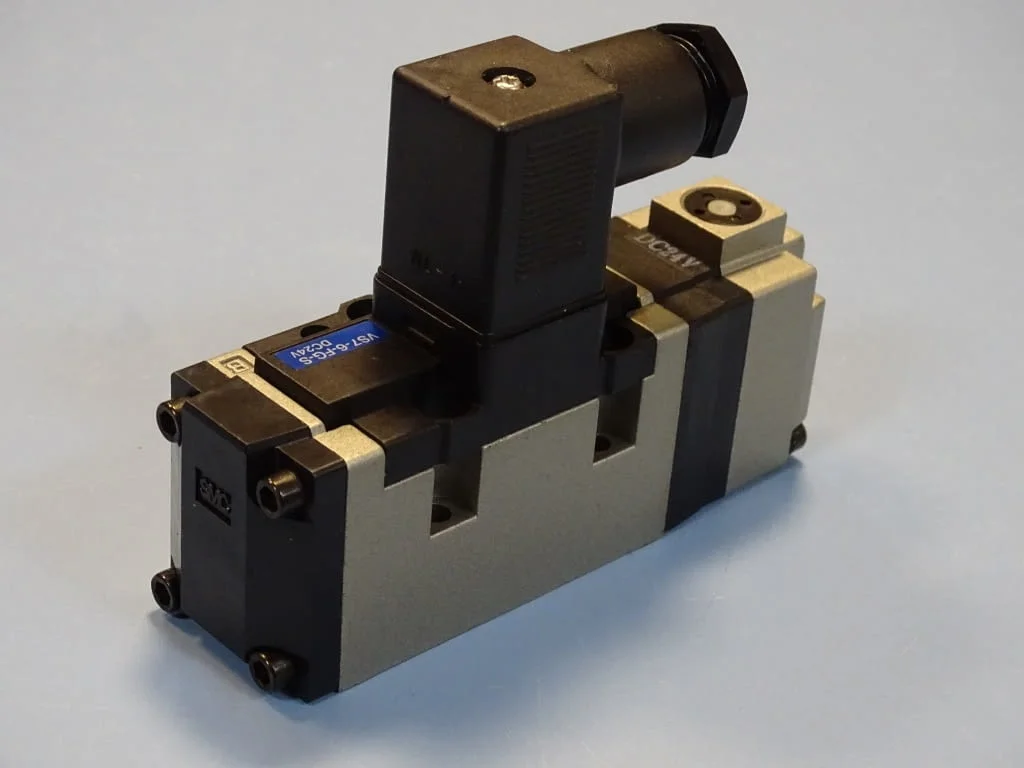Пневматичен разпределител SMC VS7-6-FG-S Solenoid Valve Pilot 24VDC — снимка 6