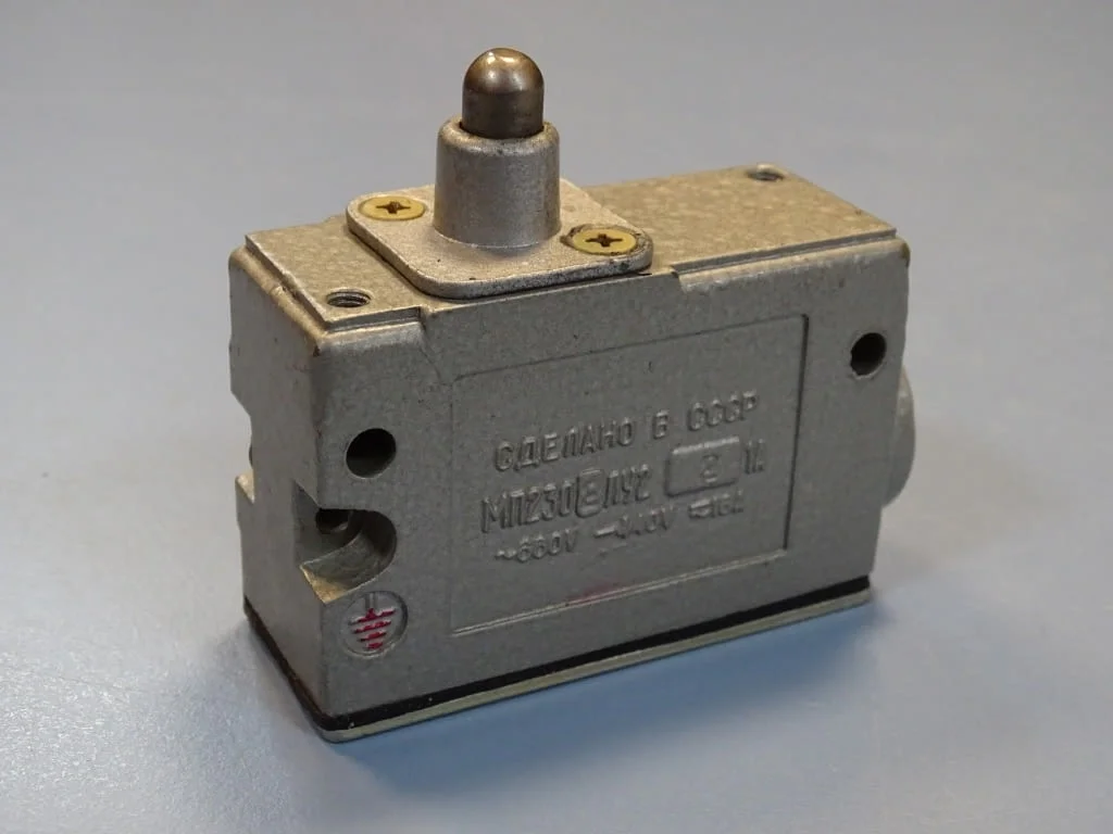 Краен изключвател МП2302ЛУ22 USSR Limit Switch 1A 660VAC/440VDC/16A — снимка 2