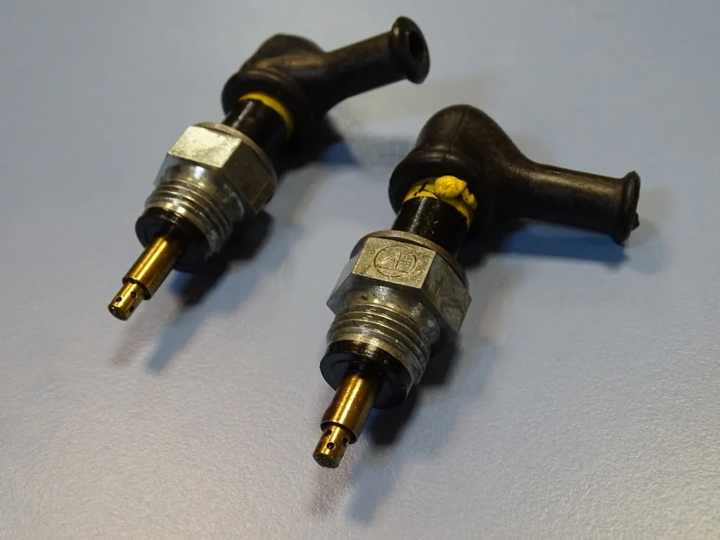 Четка ел. контактна ZF M14x1.5xф4 electrical contact brash L-14mm 24VDC — снимка 5