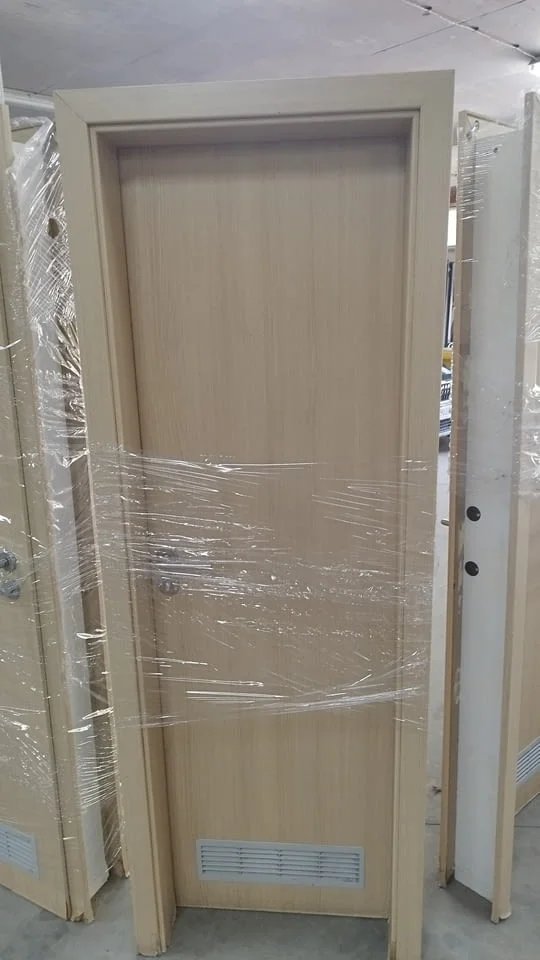 Итериорна врата - врати с каси и первази 65/200см сервизни с решетки леви 4бр — снимка 10