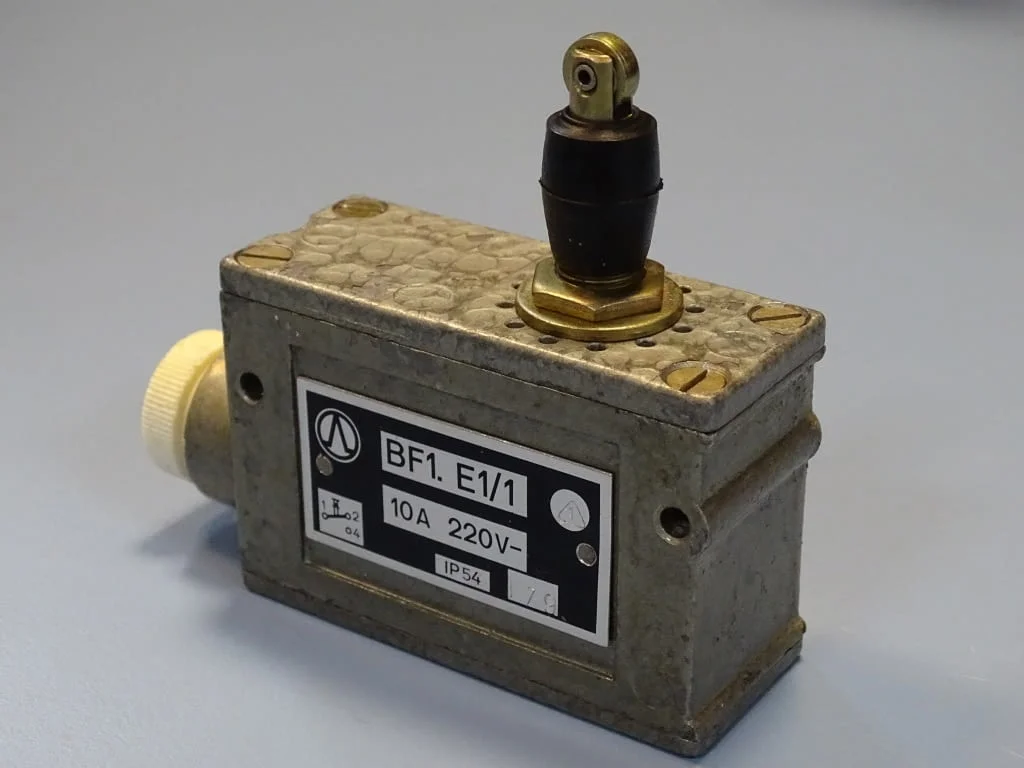 Краен изключвател DDR VEB RTF Robotron BF1.E1/1 Limit Switch 10A 220V