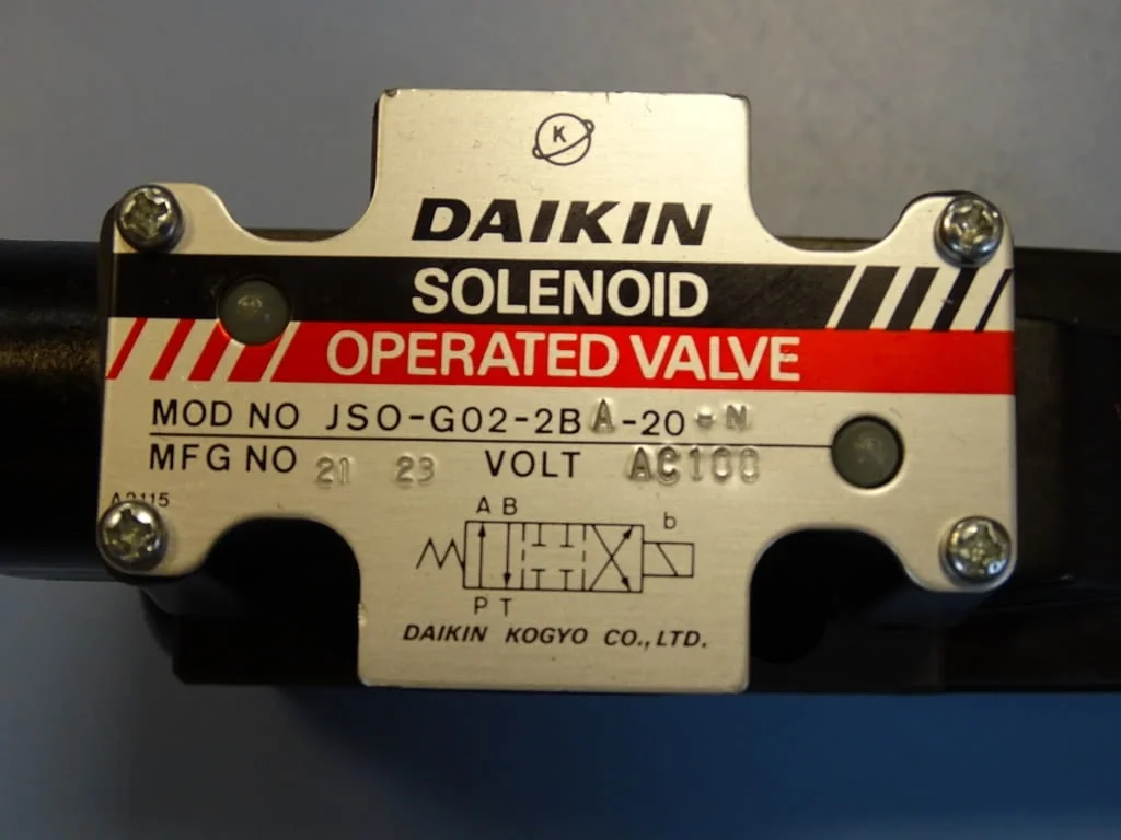 Хидравличен разпределител DAIKIN JSO-G02-2BA-20-N solenoid operated valve 100V — снимка 2
